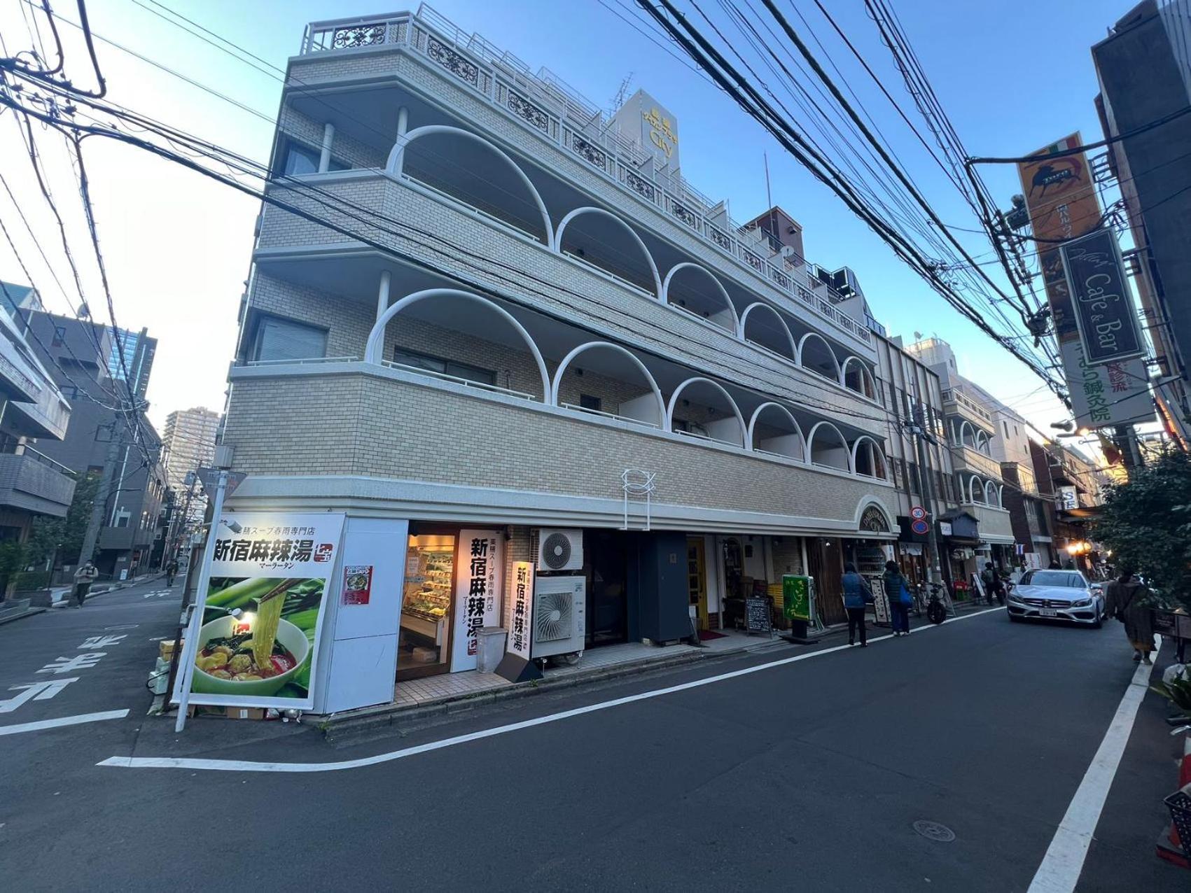 Appartamento X43新宿中心 超级商圈 交通枢纽 新宿车站8分钟 最大4人 Shinjuku Center 8 Mins To St Max 4p 直达新宿 涉谷 表参道 品川 池袋 上野 代代木 银座 原宿 *